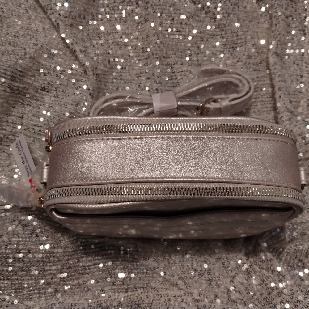Touch Screen Crossbody Purse by SAVE THE GIRLS - Picture 6 of 11